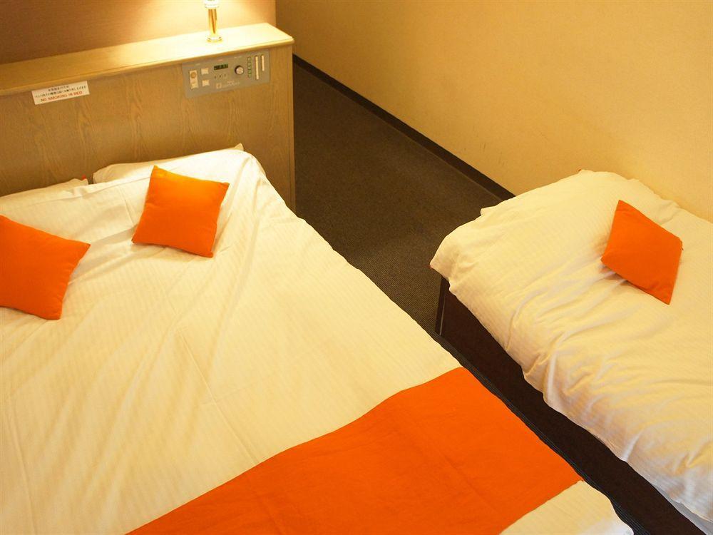 Hotel Shinsaibashi Lions Rock Ōsaka