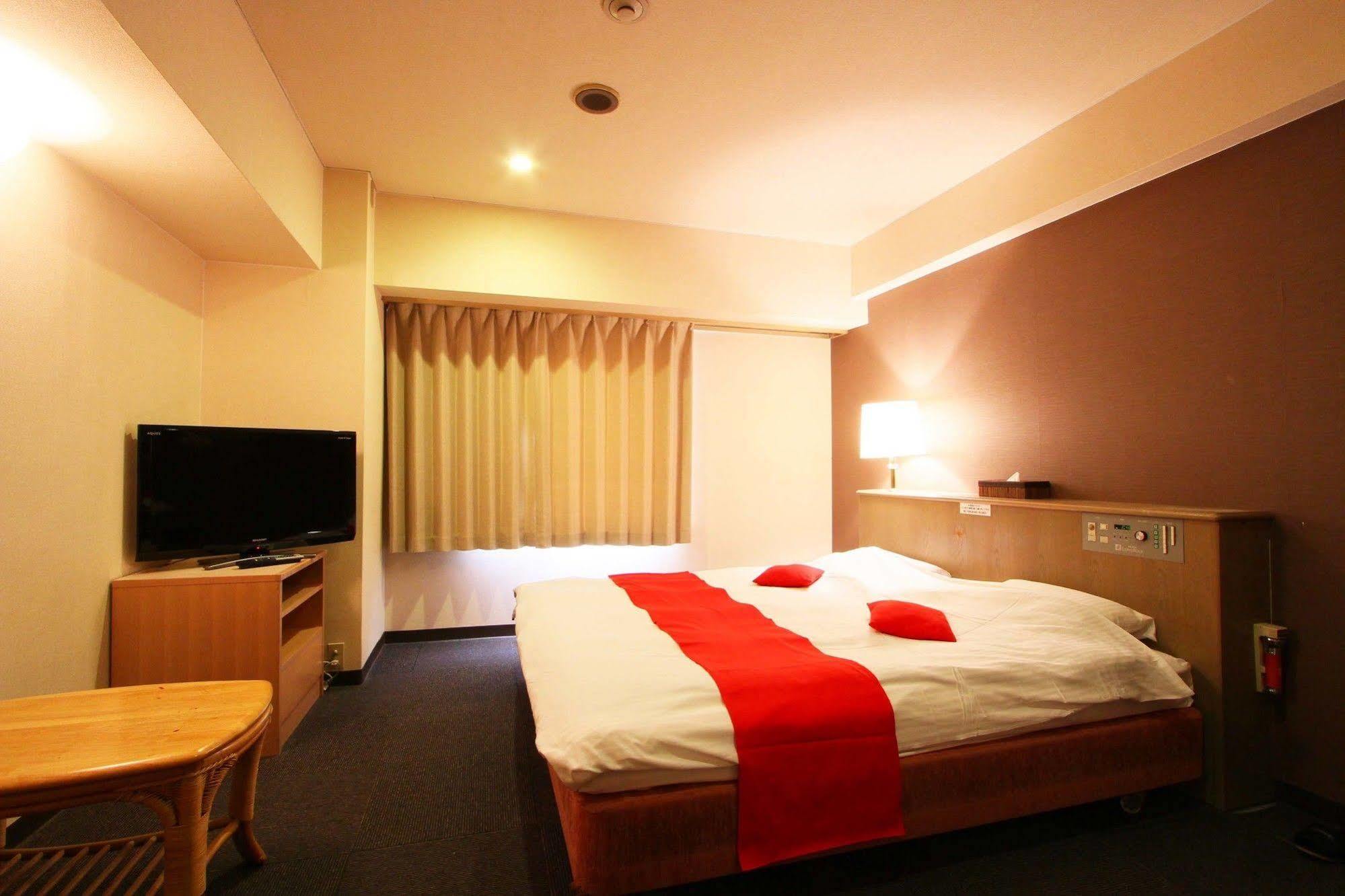 Hotel Shinsaibashi Lions Rock Ōsaka